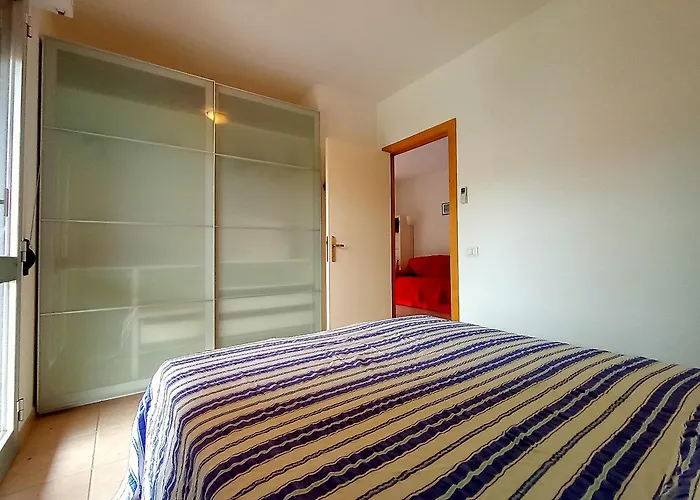 Miki1 - Con Piscina E Campo Da Tennis