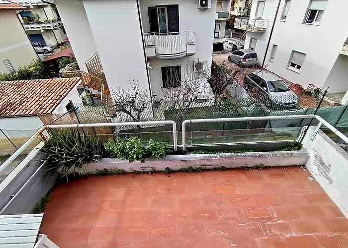 Apartman Miki1 - Con Piscina E Campo Da Tennis